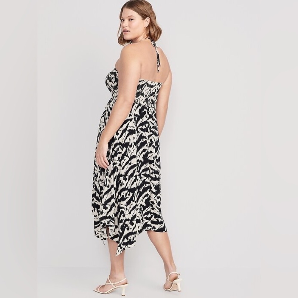 Old Navy Fit & Flare Printed Crinkled Halter Midi Dress